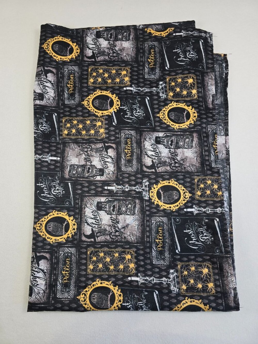 Halloween Tablecloth Witches Brew Potion Ghost Ball Owl Spooky Spiders 60X84